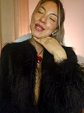 Karen San Miguel online show from February 2025 11:44:01 PM