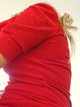 Karen San Miguel online show from September 2025 07:03:02 PM