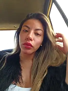 Karen San Miguel online show from November 2025 03:12:01 PM