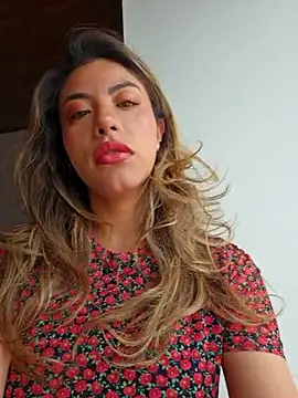 Karen San Miguel online show from November 2025 06:30:02 PM