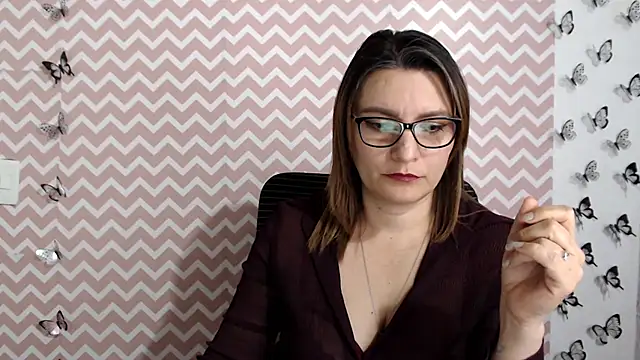 Amie Adams82  online show from January 2025 03:55:02 PM