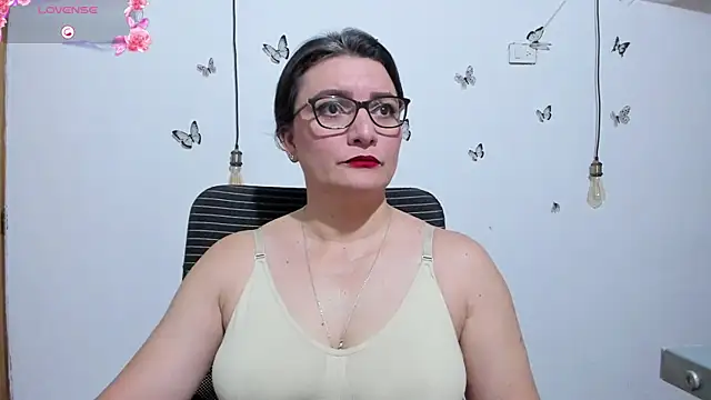 Snapshot of Amie_Adams82_ chatting on June 2026 03:03:03 PM Amie Adams82 online show from June 2026 03:03:03 PM