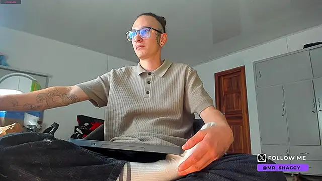 MrShaggy online show from May 2026 05:24:02 AM