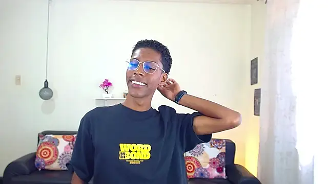 maiki18  online show from January 2025 04:31:02 PM