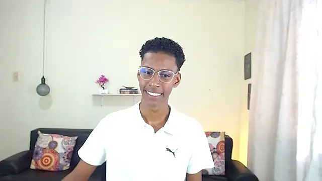 maiki18  online show from January 2025 01:41:01 PM