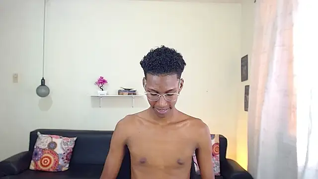 maiki18  online show from January 2025 04:43:02 PM