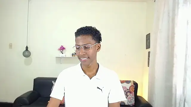 maiki18  online show from February 2025 01:51:02 PM