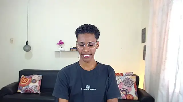 maiki18  online show from February 2025 02:05:01 PM