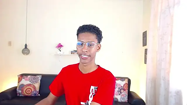 maiki18  online show from February 2025 01:43:01 PM