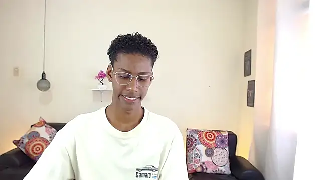 maiki18  online show from February 2025 04:57:02 PM