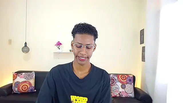 maiki18  online show from February 2025 01:51:02 PM