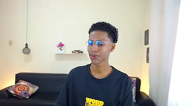 maiki18  online show from February 2025 01:40:02 PM