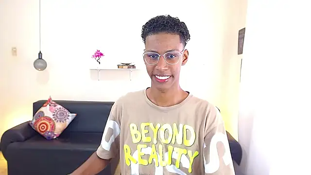 maiki18  online show from February 2025 01:50:02 PM