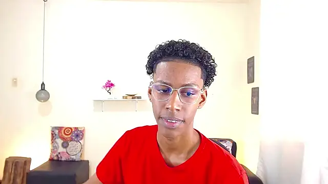 maiki18  online show from March 2025 07:58:02 PM