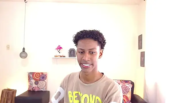 maiki18  online show from March 2025 01:41:01 PM