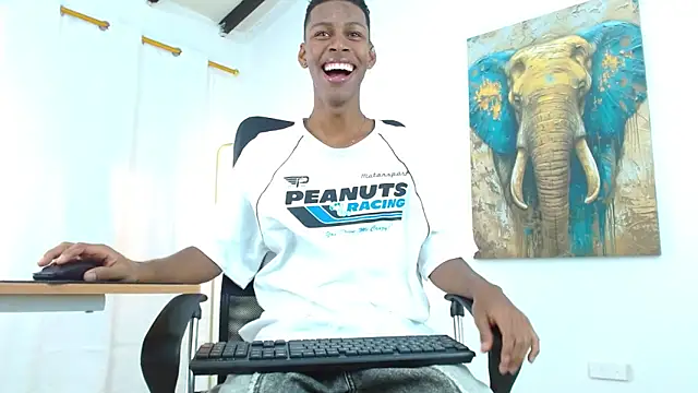 maiki18  online show from September 2025 02:06:02 PM