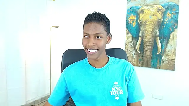 maiki18  online show from October 2025 08:39:02 PM