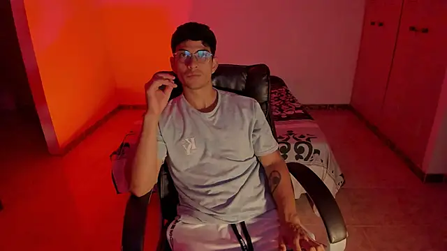 Leoandsarima420 online show from January 2025 12:50:01 AM