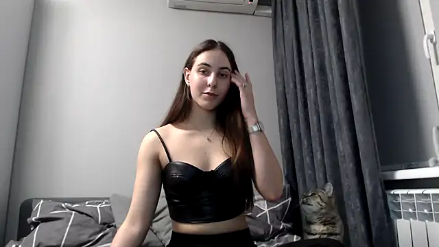 SierraSky  online show from December 2024 09:35:01 PM