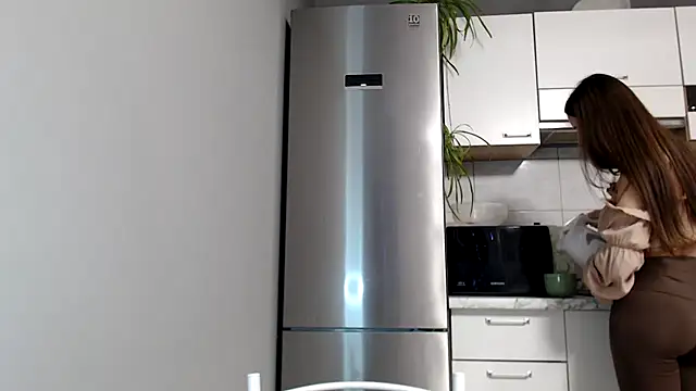 SierraSky  online show from February 2025 06:05:01 PM