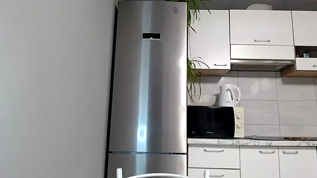 SierraSky  online show from March 2025 06:12:01 PM