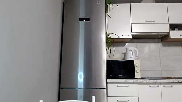 SierraSky  online show from March 2025 06:14:01 PM