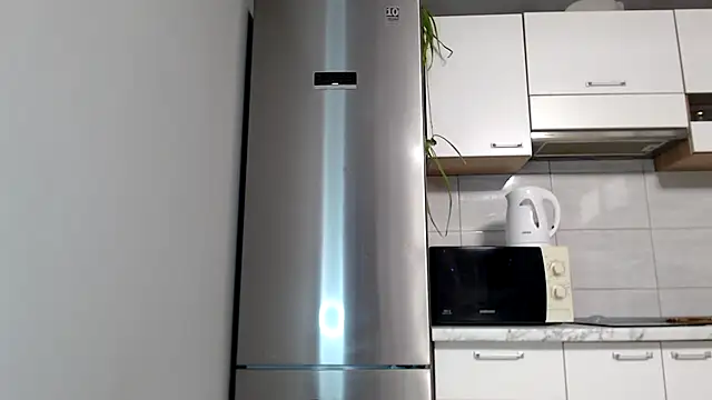 SierraSky  online show from September 2025 05:03:01 PM