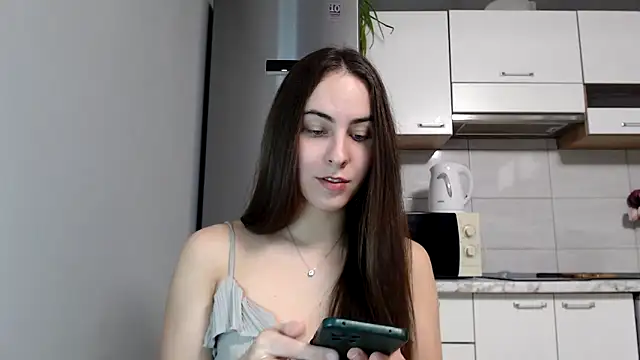 SierraSky  online show from November 2025 06:10:01 PM