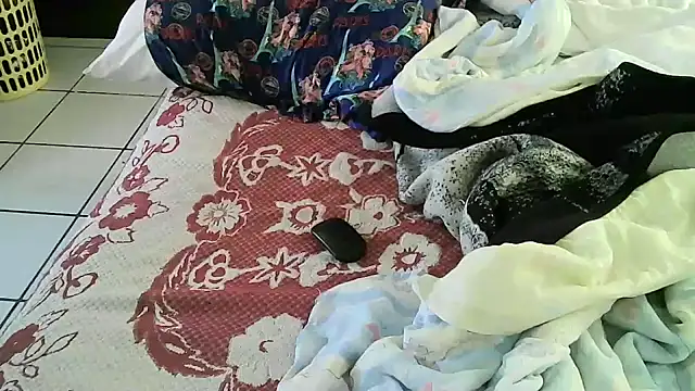 Snapshot of jperezofficial1 chatting on September 2025 05:23:01 PM jperezofficial1 online show from September 2025 05:23:01 PM