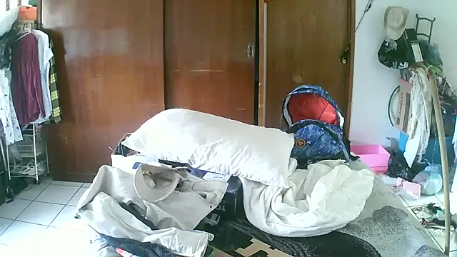 Snapshot of jperezofficial1 chatting on October 2025 03:53:01 PM jperezofficial1 online show from October 2025 03:53:01 PM