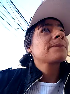 Leslly  online show from January 2025 08:50:01 PM