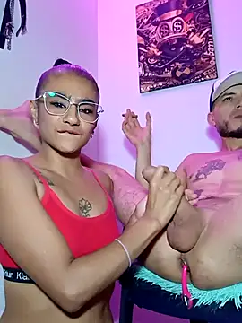 Leslly  online show from April 2026 11:52:02 PM