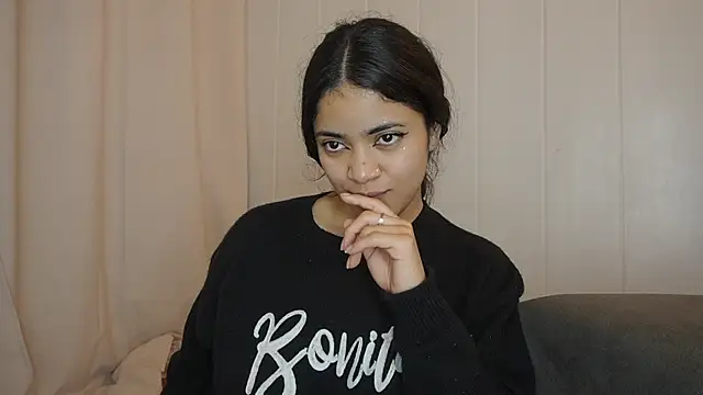 Feetgirl01 online show from February 2025 09:47:01 AM