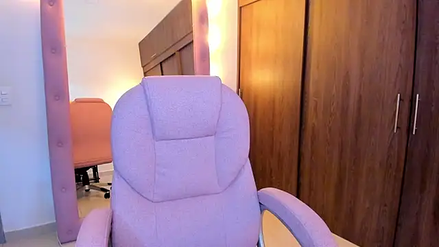 alikahouston4 online show from February 2026 01:37:02 AM