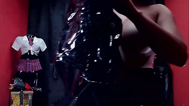 Hannamariana online show from September 2025 12:05:01 PM