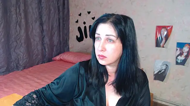 JillStevens online show from October 2025 03:31:02 PM