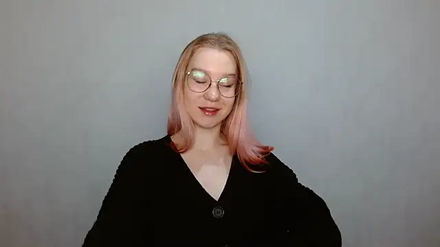 cindi hot online show from December 2024 09:03:01 AM