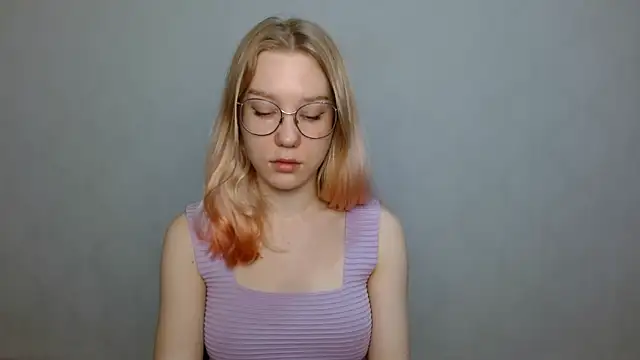 cindi hot online show from January 2025 08:18:02 AM