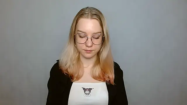 cindi hot online show from January 2025 10:19:01 AM