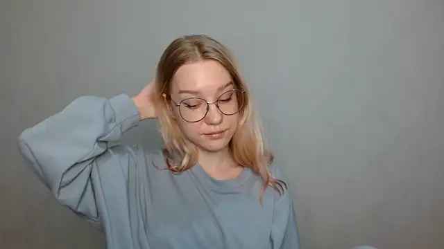 cindi hot online show from January 2025 12:18:01 PM