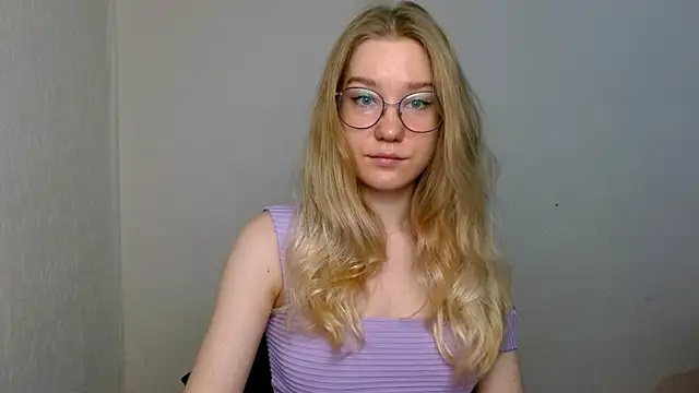 cindi hot online show from December 2025 10:13:01 AM