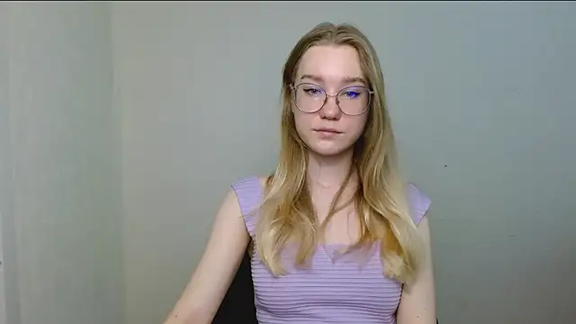 cindi hot online show from February 2026 12:56:02 PM