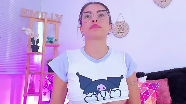 EmillySanders online show from February 2025 05:11:02 PM