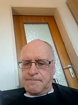 Milkasahne64 online show from February 2026 10:21:02 AM