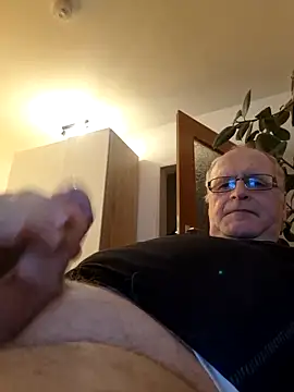 Milkasahne64 online show from March 2026 07:08:01 PM