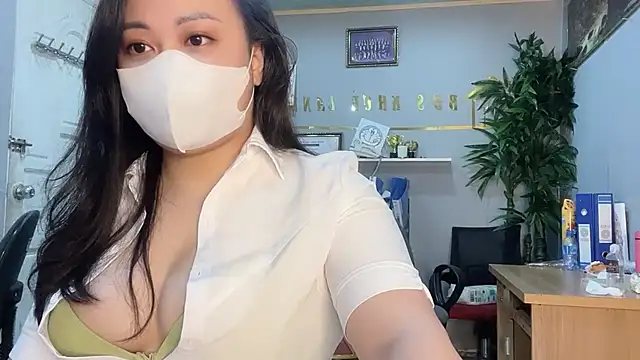 Bamboo Swetie online show from December 2024 02:08:02 PM