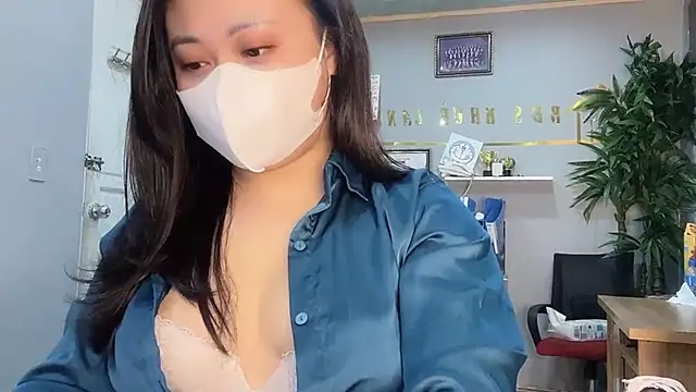 Bamboo Swetie online show from December 2024 02:57:01 PM