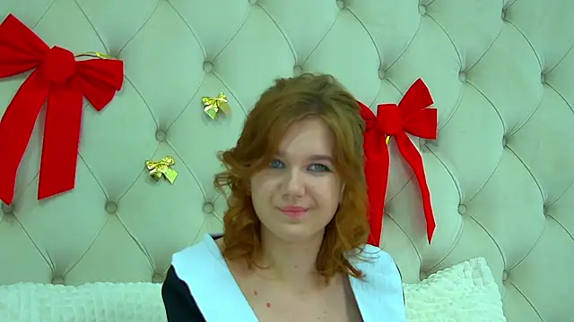 LessySmith online show from January 2025 07:38:02 PM