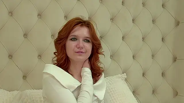 LessySmith online show from March 2025 10:27:02 PM