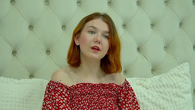 LessySmith online show from September 2025 04:18:01 PM